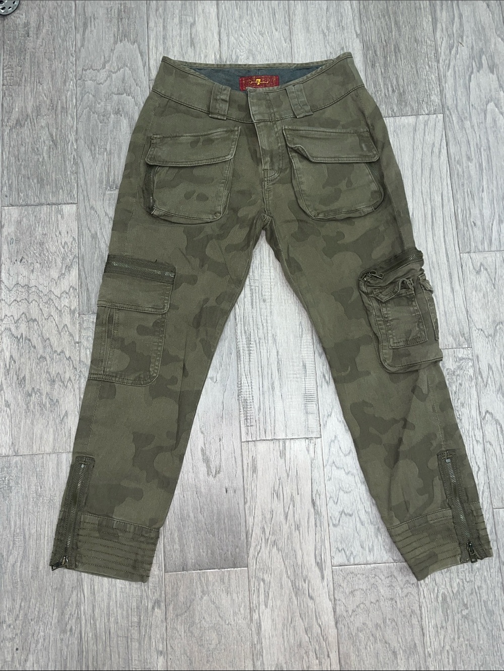 Vintage 7 For All Mankind Capris